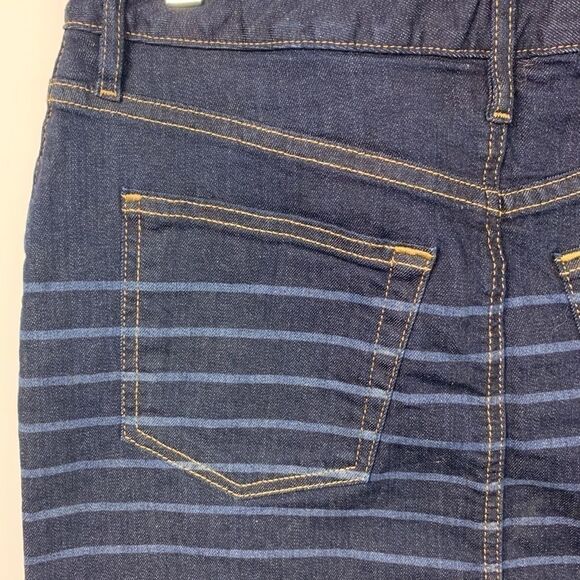 3 For $20 Fossil Classic 5 pocket Denim Jeans Skirt size: 27 - Picture 6 of 6